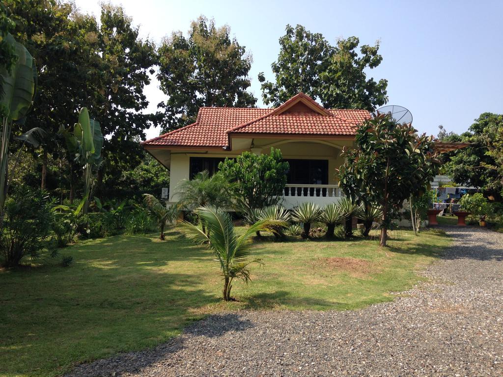 House Of Garden Villa Chiang Rai Buitenkant foto